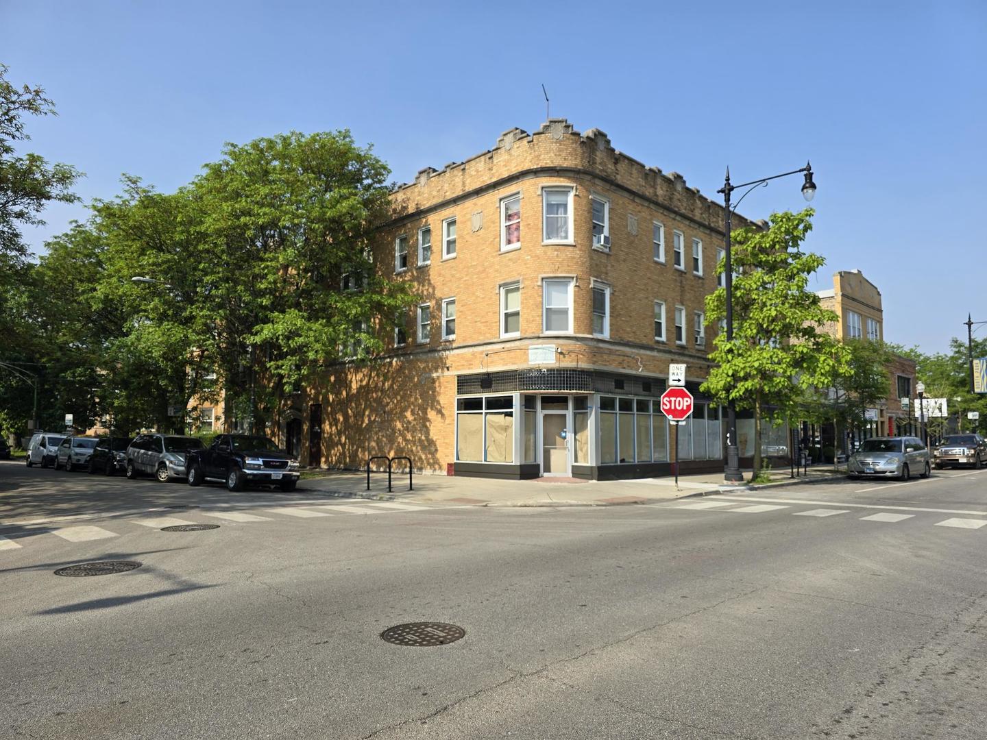 3301 W Bryn Mawr Avenue Property Photo 1