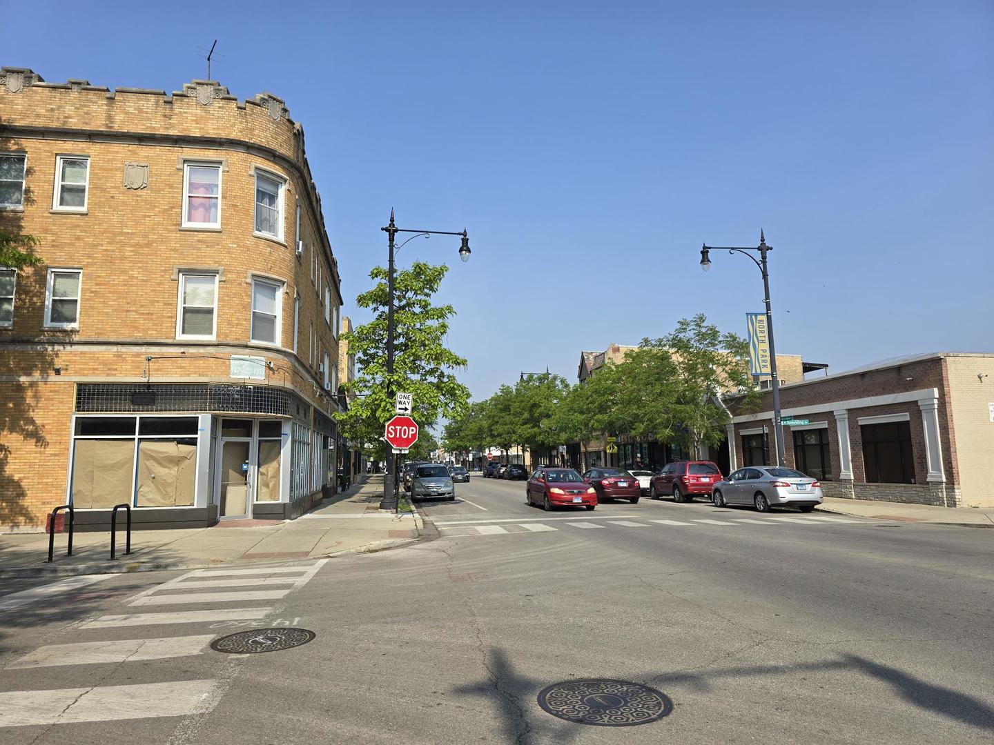 3301 W Bryn Mawr Avenue Property Photo 2