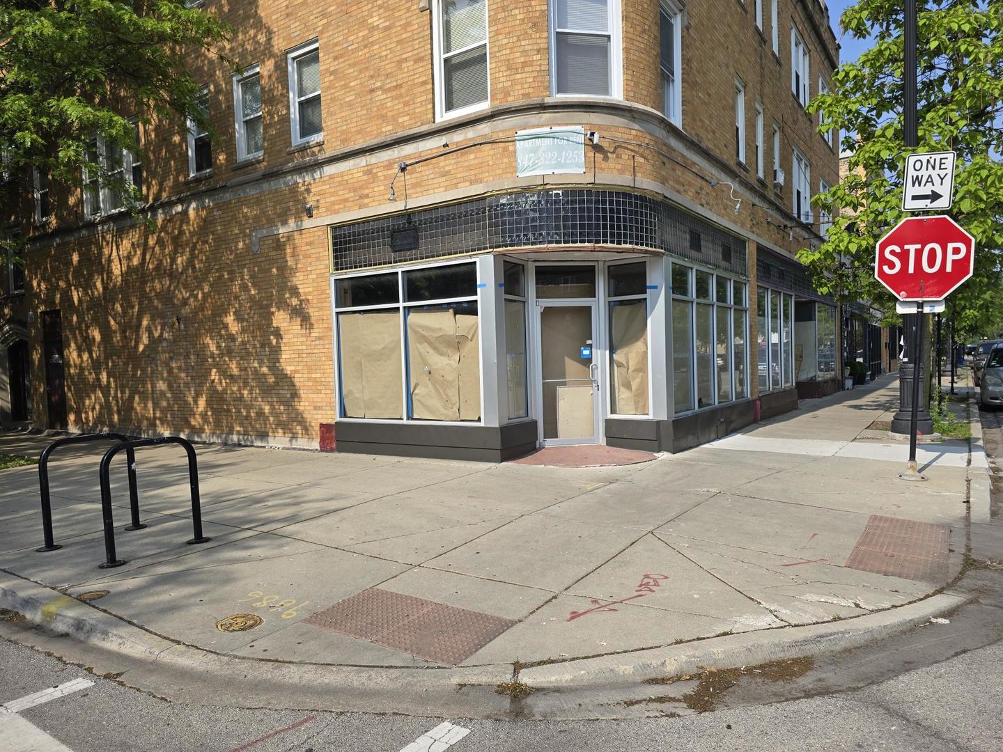3301 W Bryn Mawr Avenue Property Photo 4