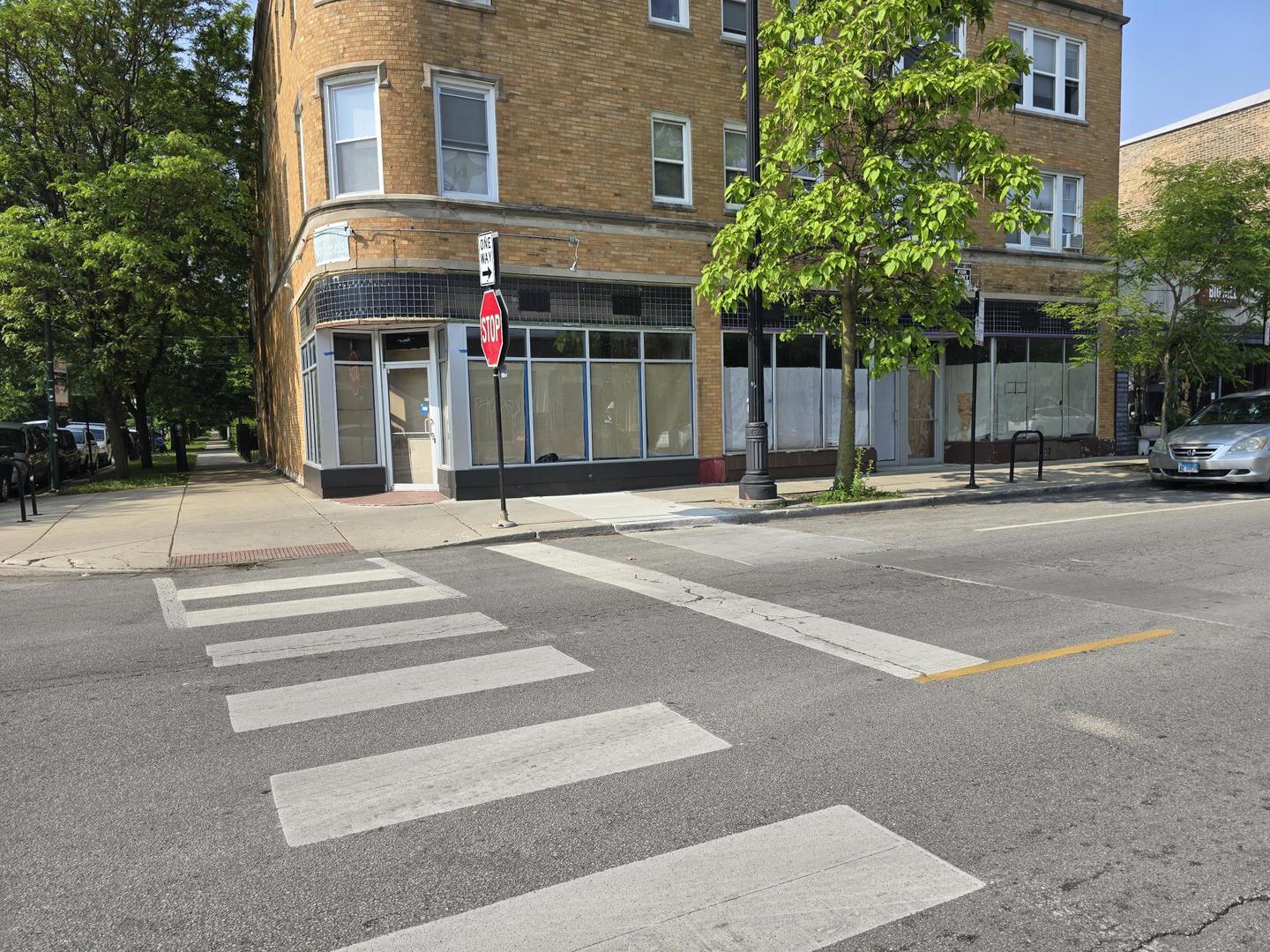 3301 W Bryn Mawr Avenue Property Photo 6