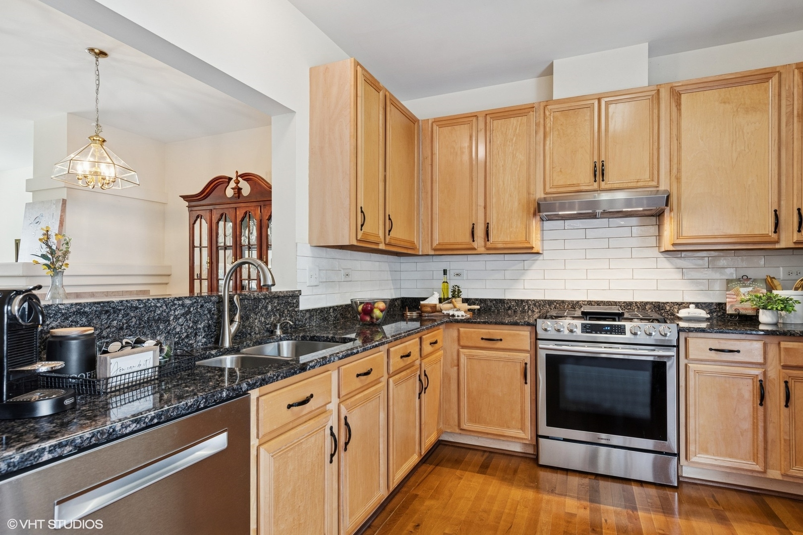 2396 Oakfield Court Property Photo 4