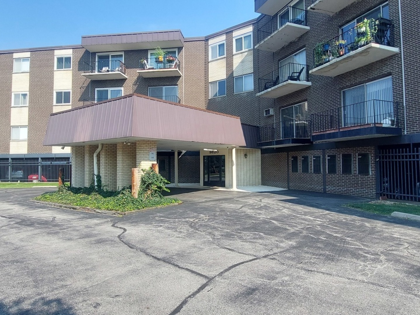 9820 Pulaski Road 115-2 Property Photo 1