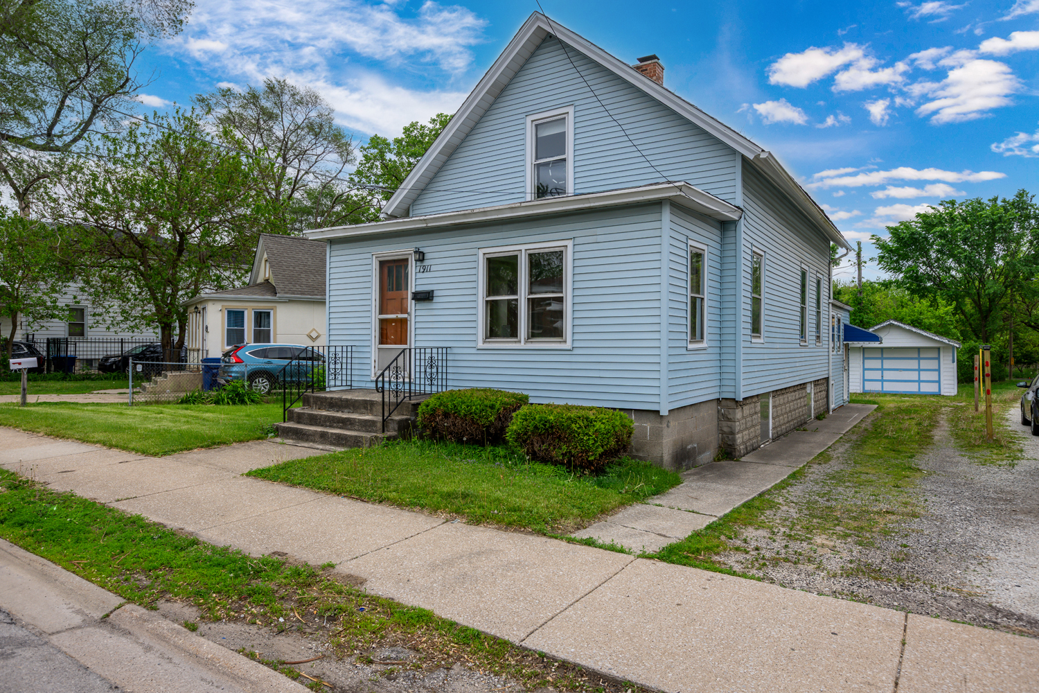 1911 Vermont Street Property Photo 1