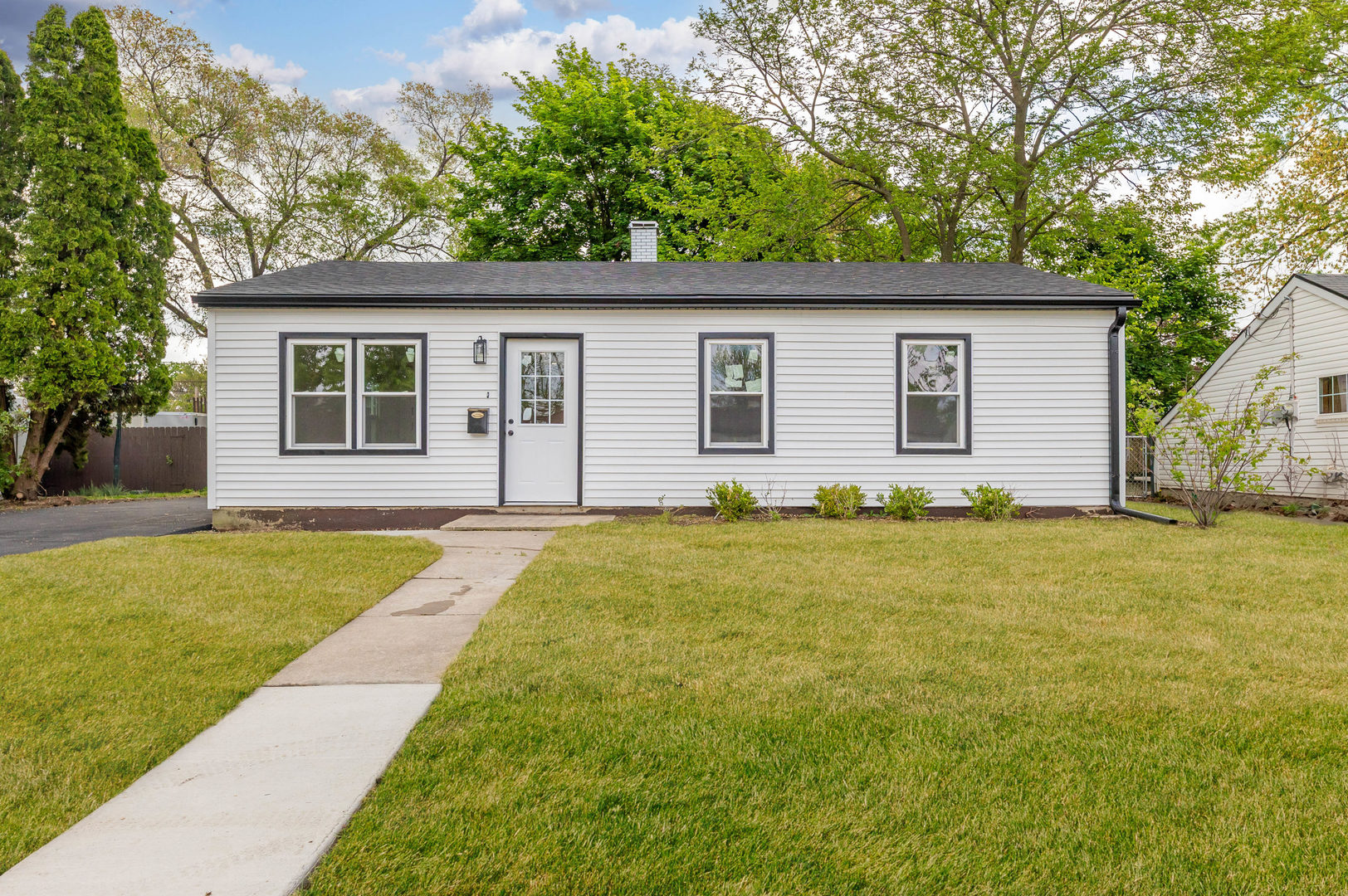 519 Everette Avenue Property Photo 1