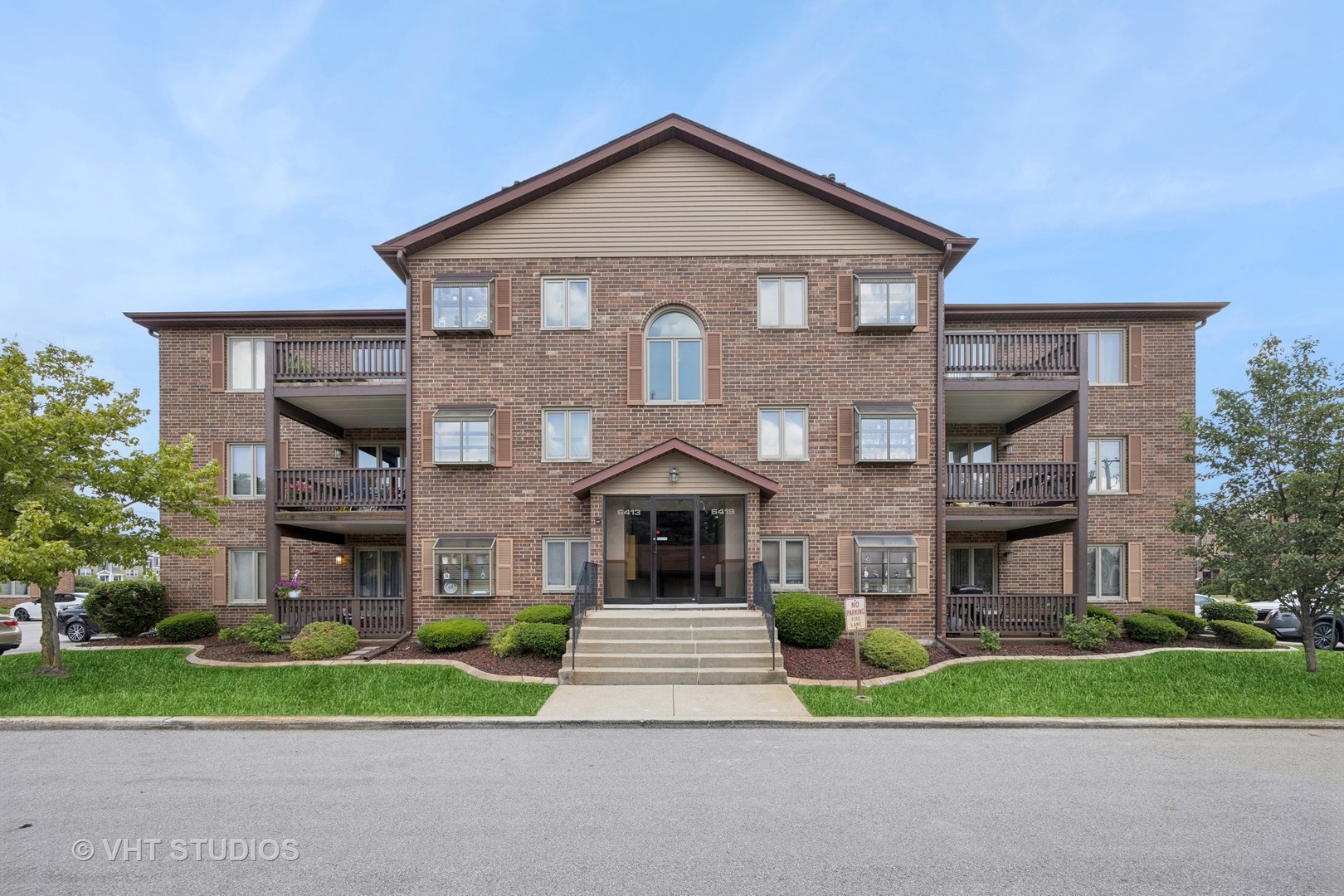 6419 Oak Forest Avenue 1n Property Photo 1