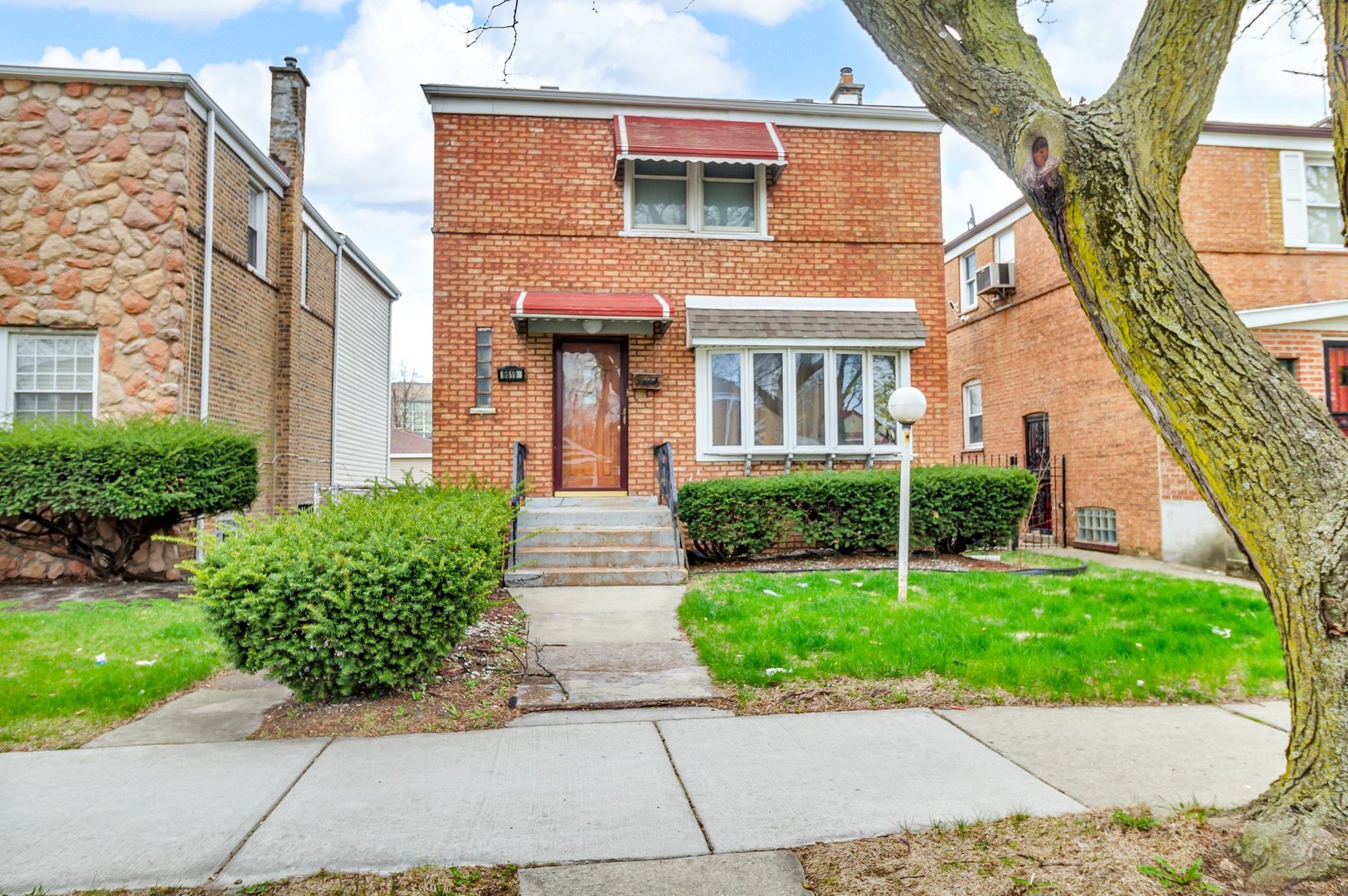 8619 S Jeffery Boulevard Property Photo 1