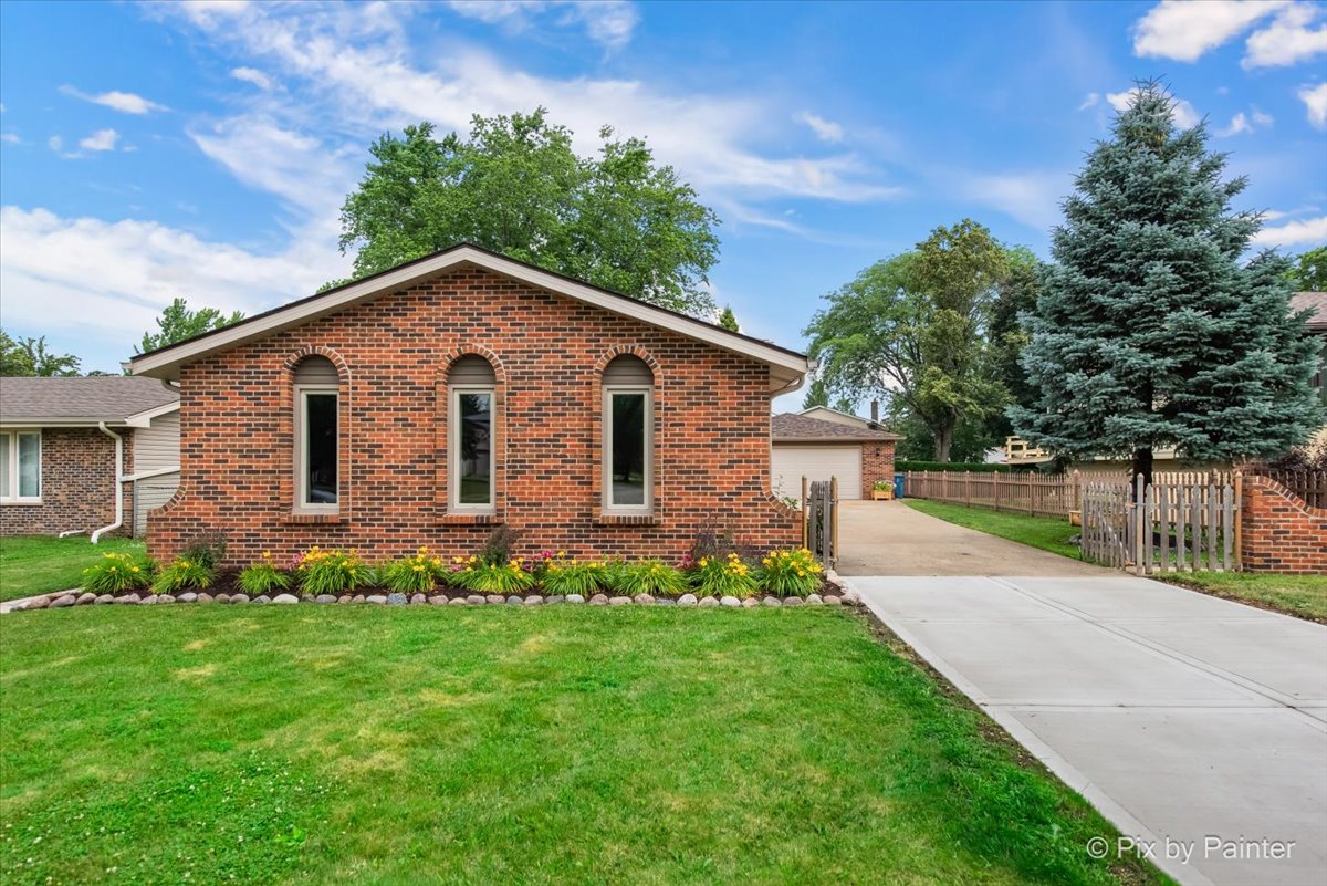 1832 W Woodland Avenue Property Photo 1