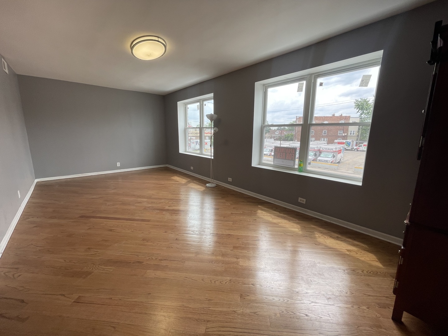1745 N Cicero Avenue Property Photo 6