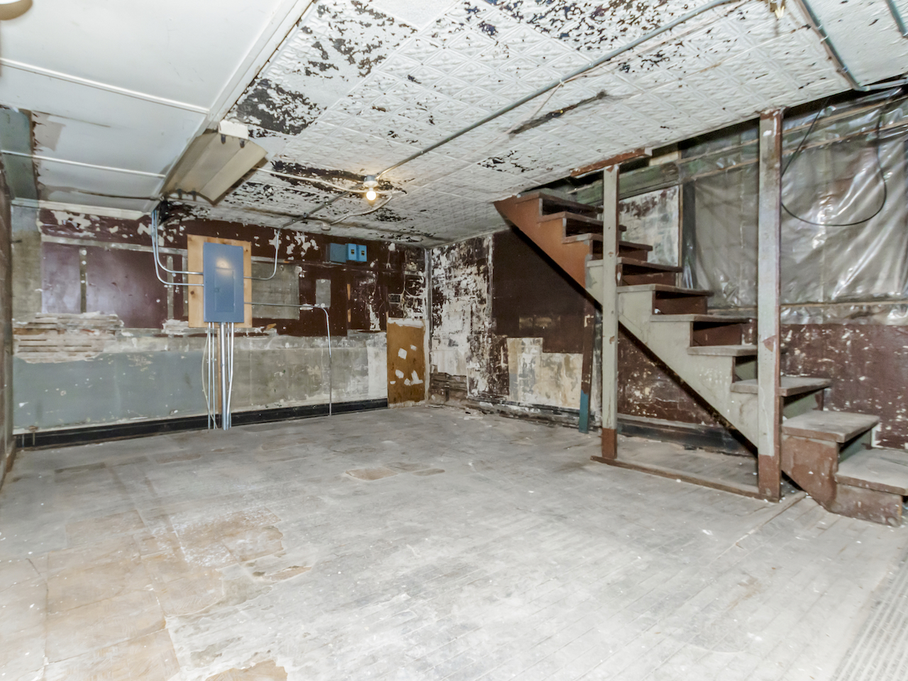 11146 S Michigan Avenue Property Photo 8