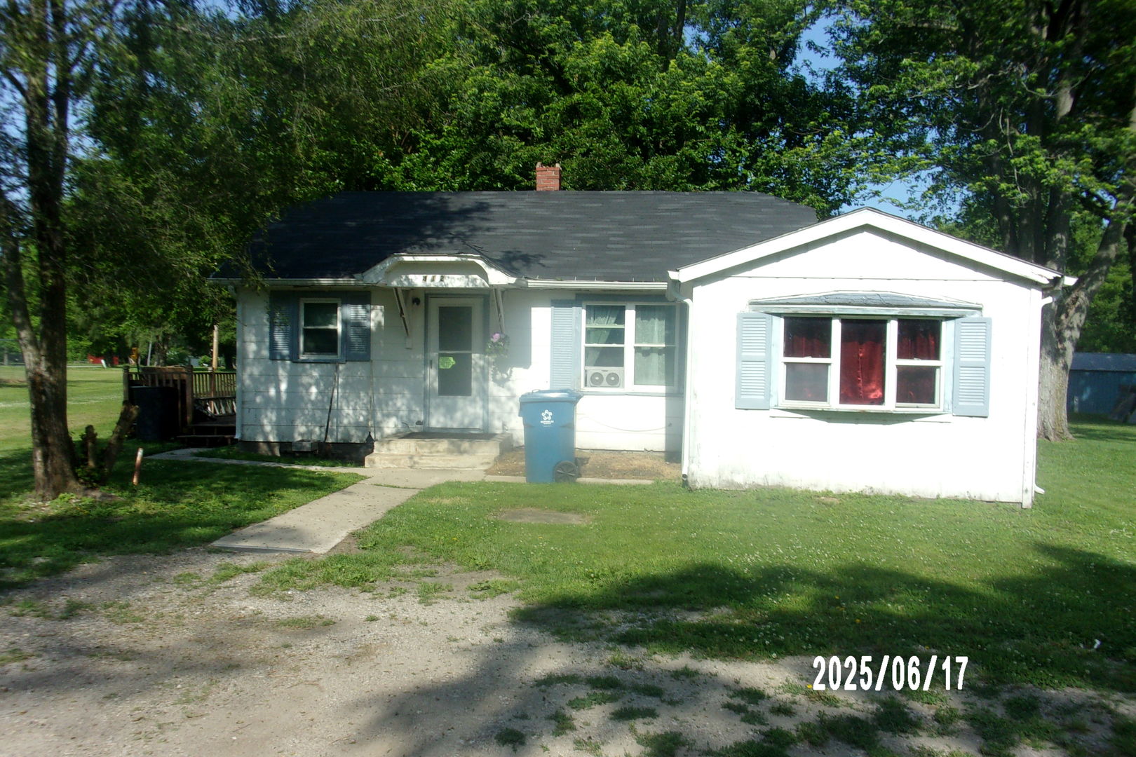 412 N Lincoln Street Property Photo 1