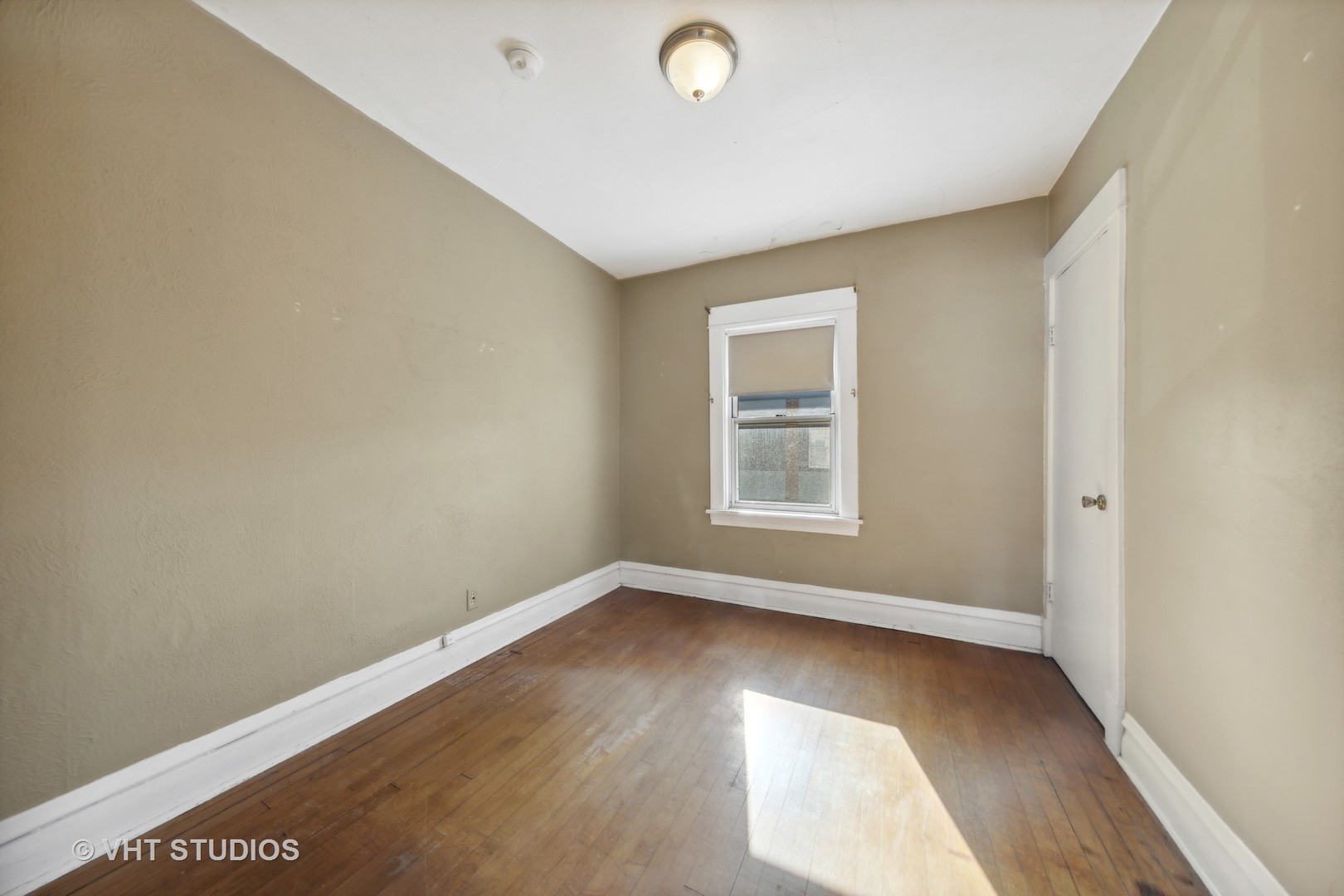 110 W Willow Avenue Property Photo 18