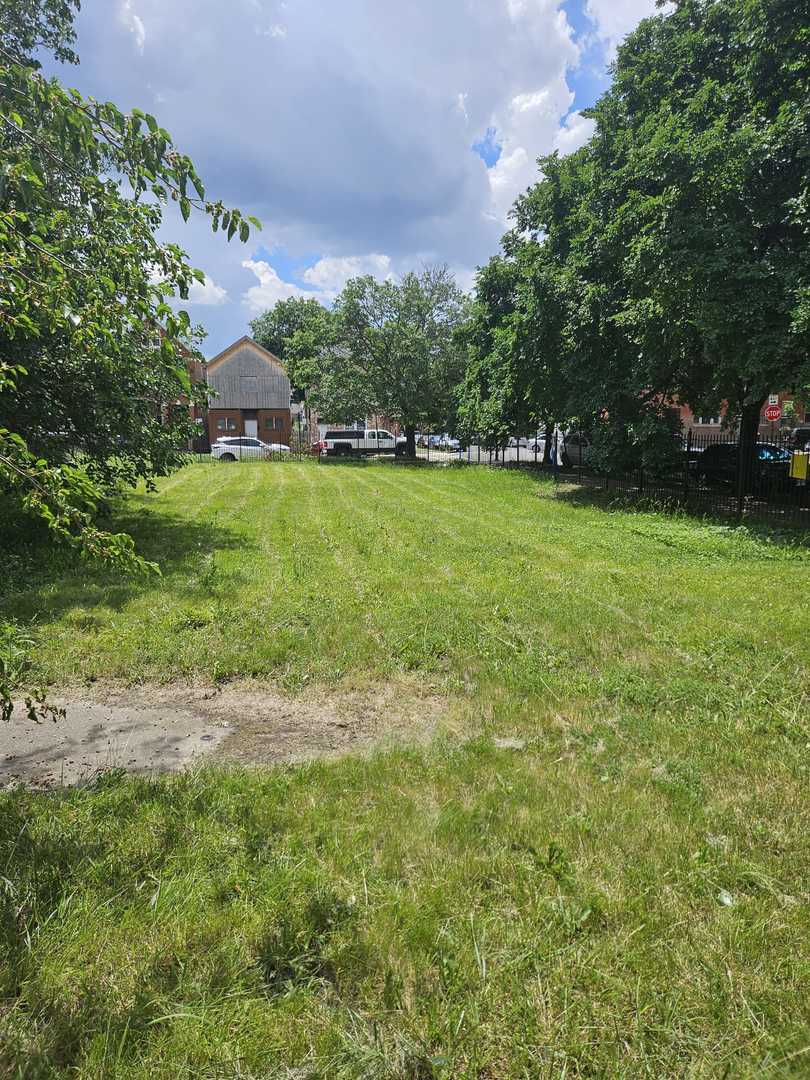 1756 W 48th Street Property Photo 2