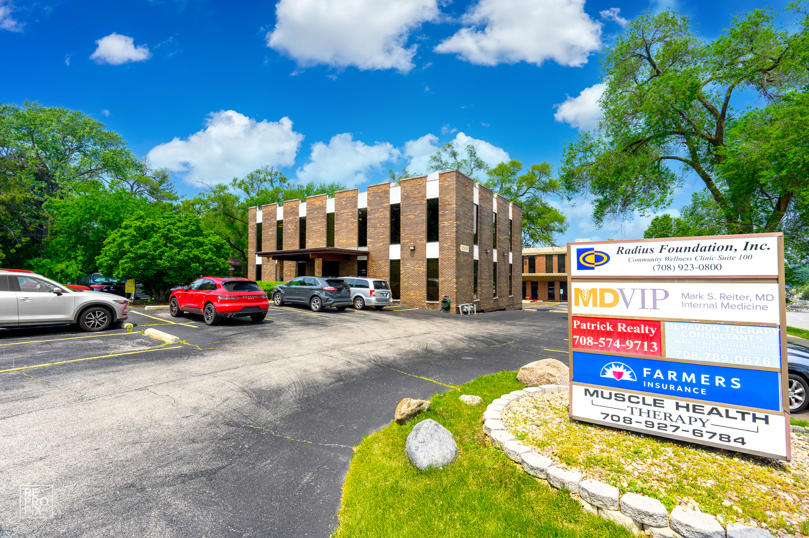 11952 S Harlem Avenue Property Photo 1