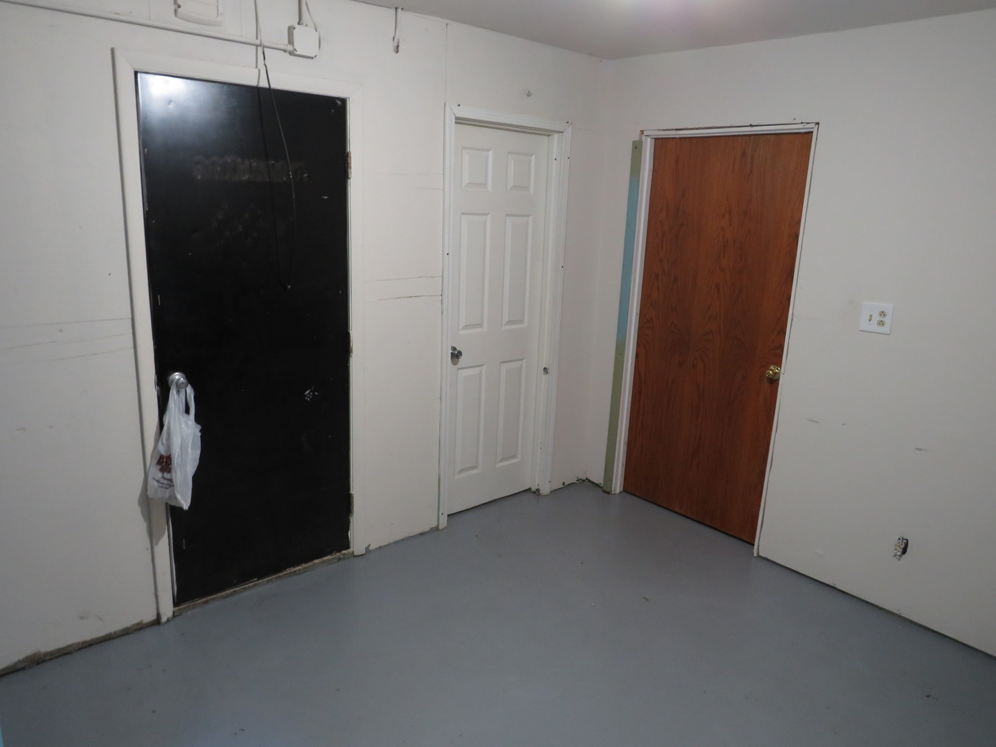 260 School Street Property Photo 3