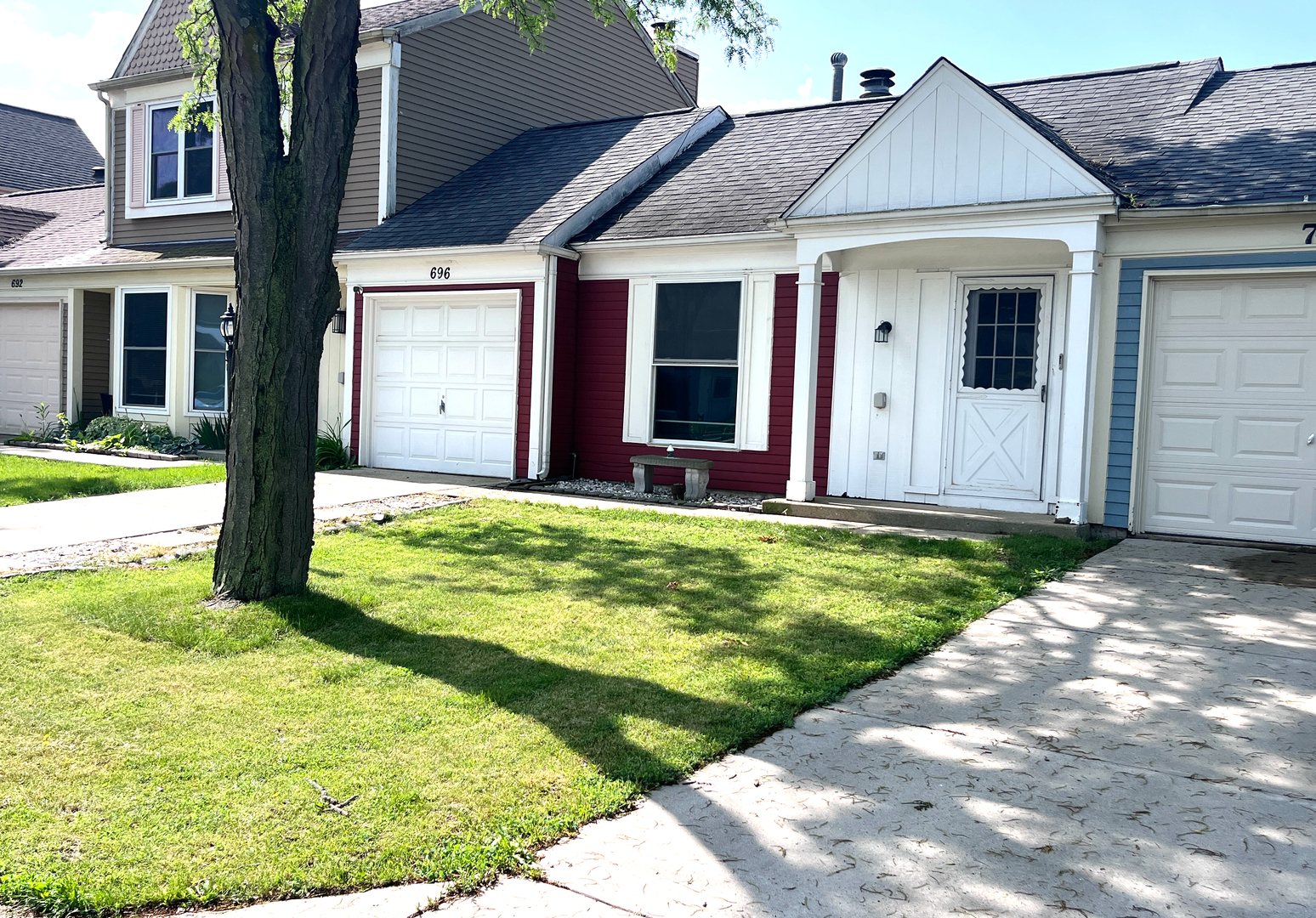 696 Grant Cir Property Photo 1