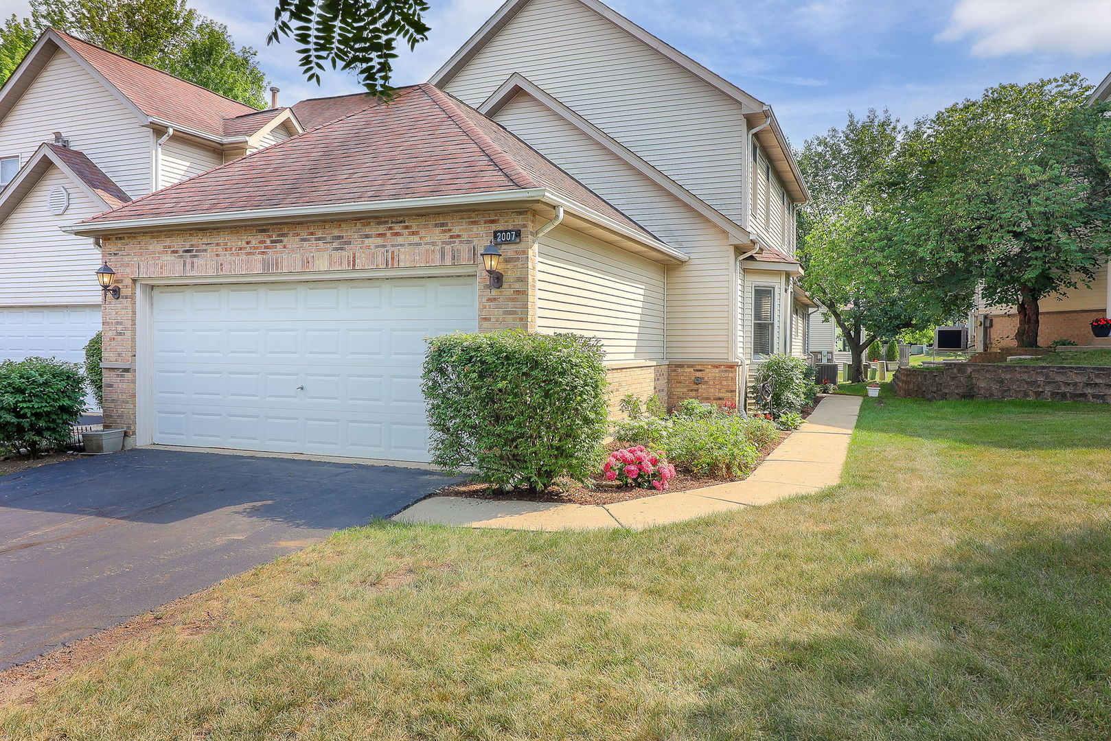 2007 Thornwood Circle Property Photo 1