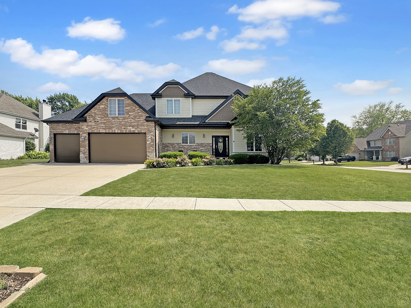 26729 W Allison Drive Property Photo 1
