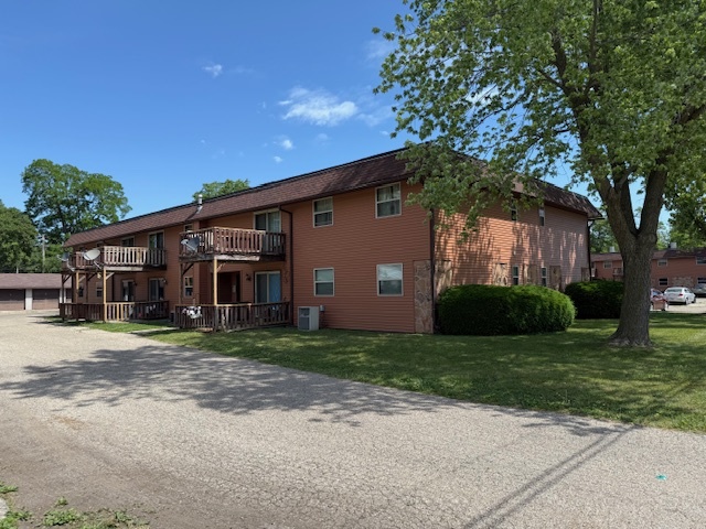 1912 Blackhawk Boulevard Property Photo 2