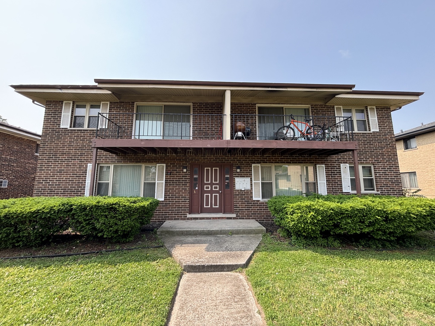 14813 Kilpatrick Ave Property Photo 1