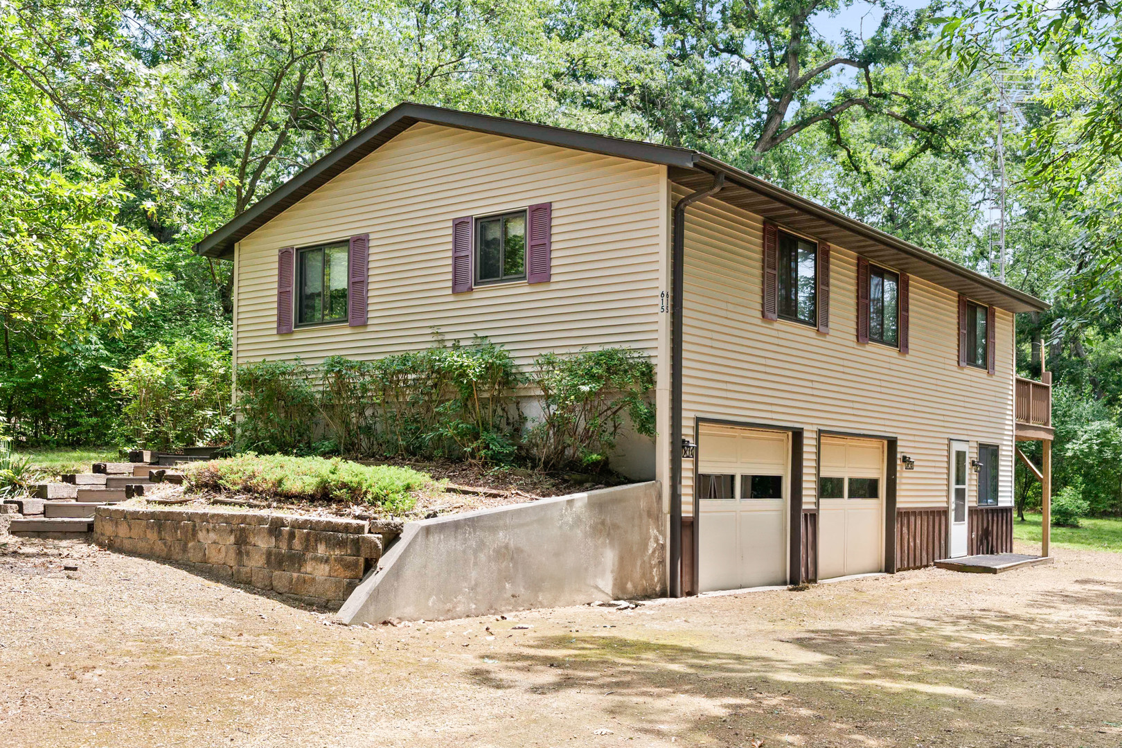 615 Missouri Drive Property Photo 1