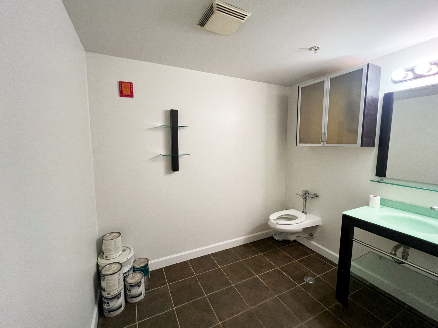 824 W Superior Street 312 Property Photo 12