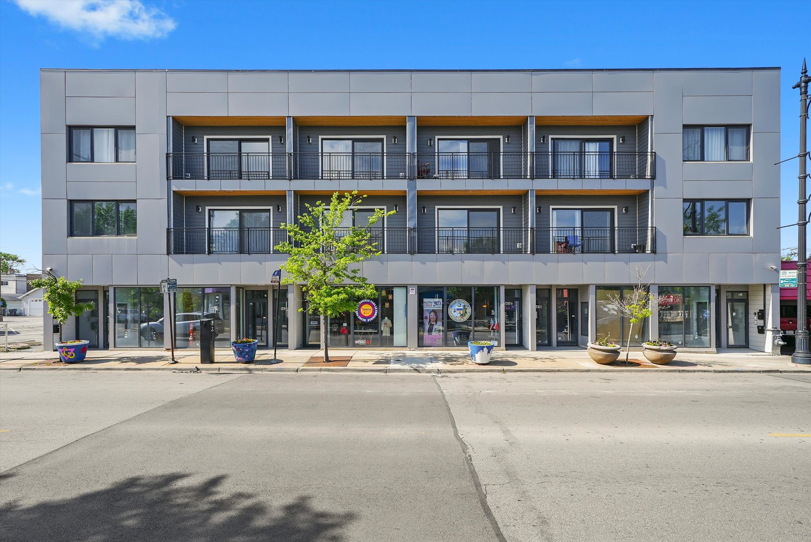 5416-22 W Belmont Avenue Property Photo 1