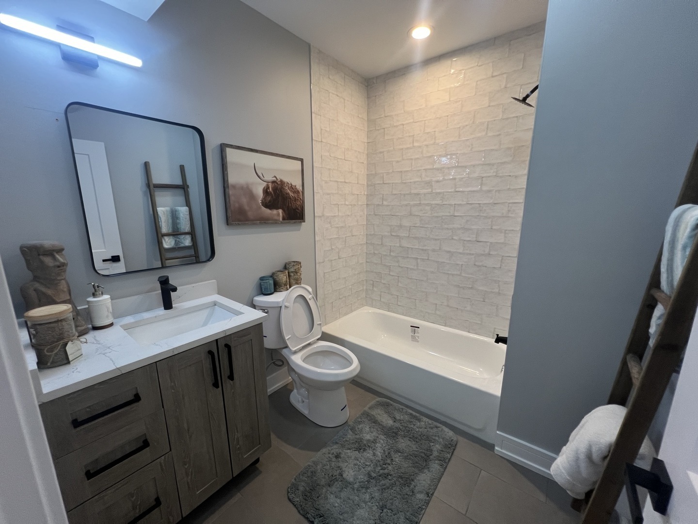 5416-22 W Belmont Avenue Property Photo 4