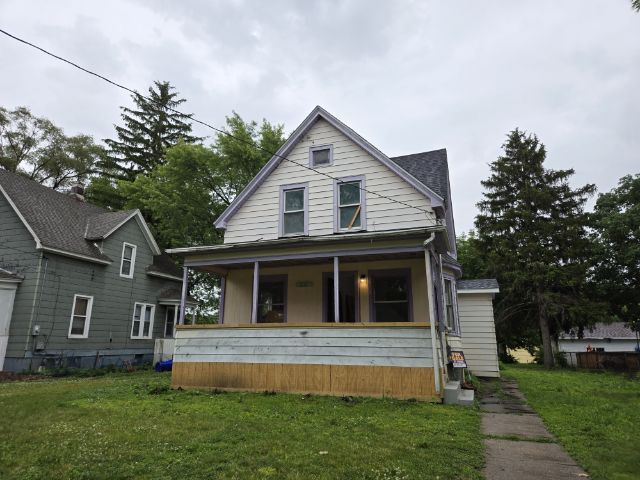 2126 9th St Property Photo 1