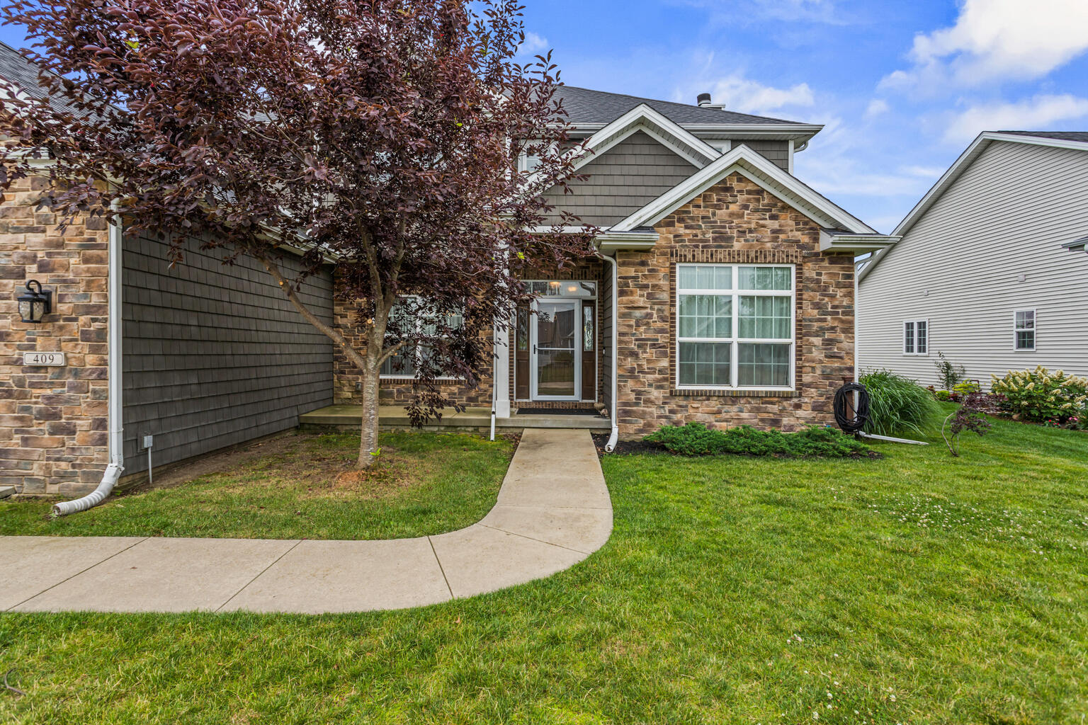 409 London Way Property Photo 6