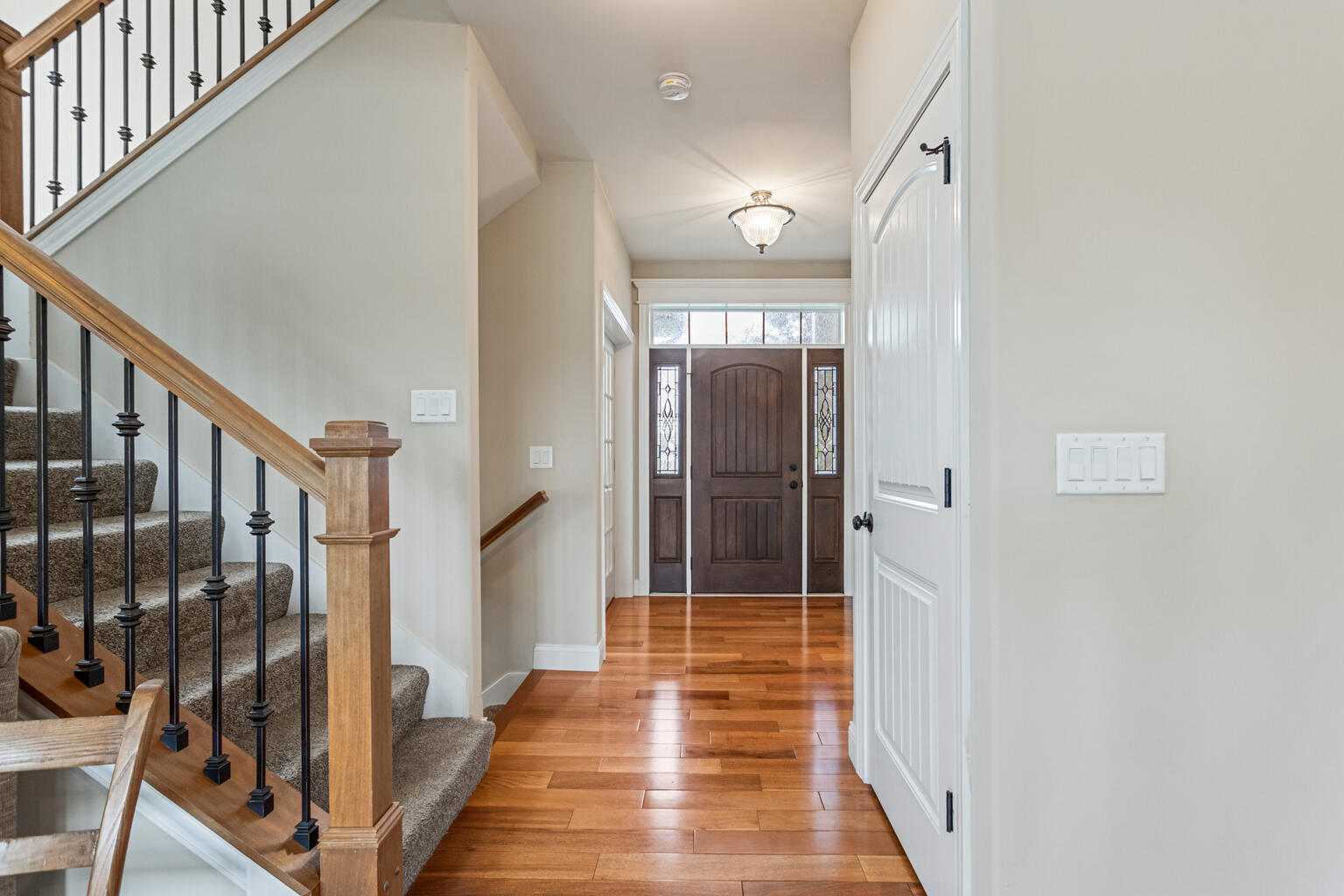409 London Way Property Photo 8