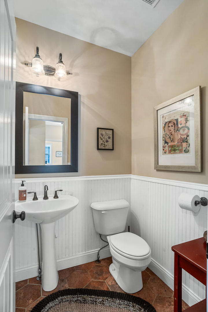 409 London Way Property Photo 29
