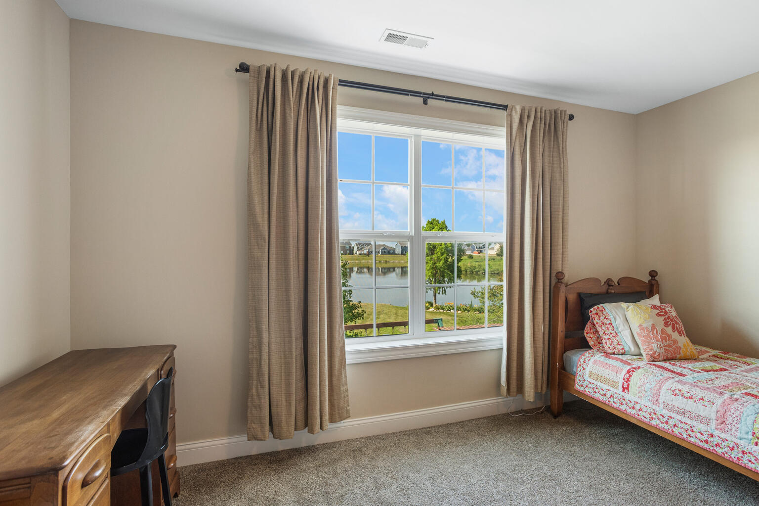 409 London Way Property Photo 44