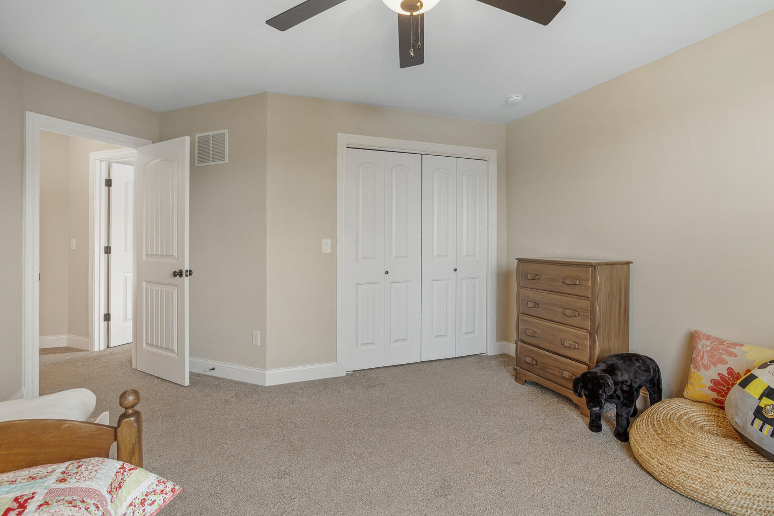 409 London Way Property Photo 45