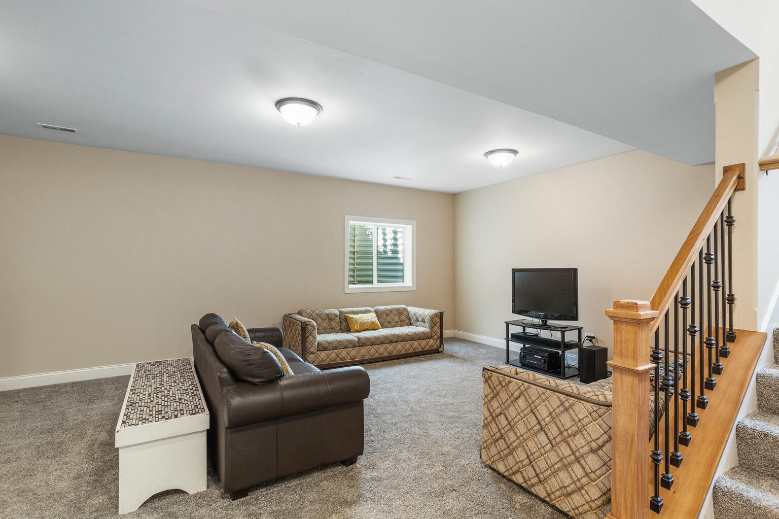 409 London Way Property Photo 49