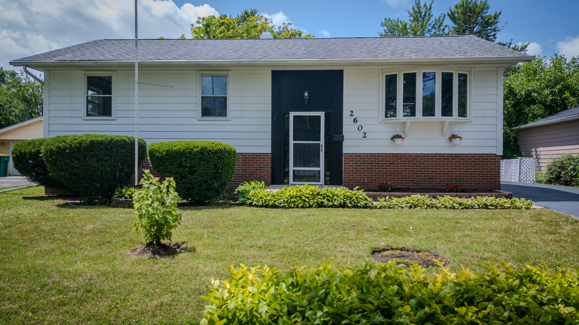 2602 Fairway Dr Property Photo 1