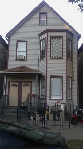 520 W 44th Place 2ff Property Photo 1