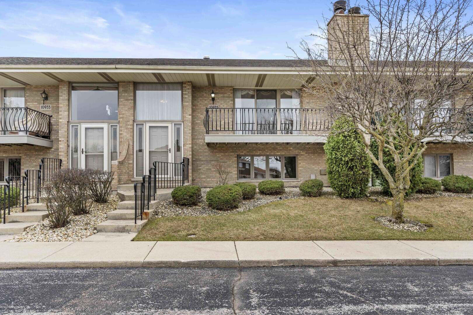 10935 California Ct Property Photo 1