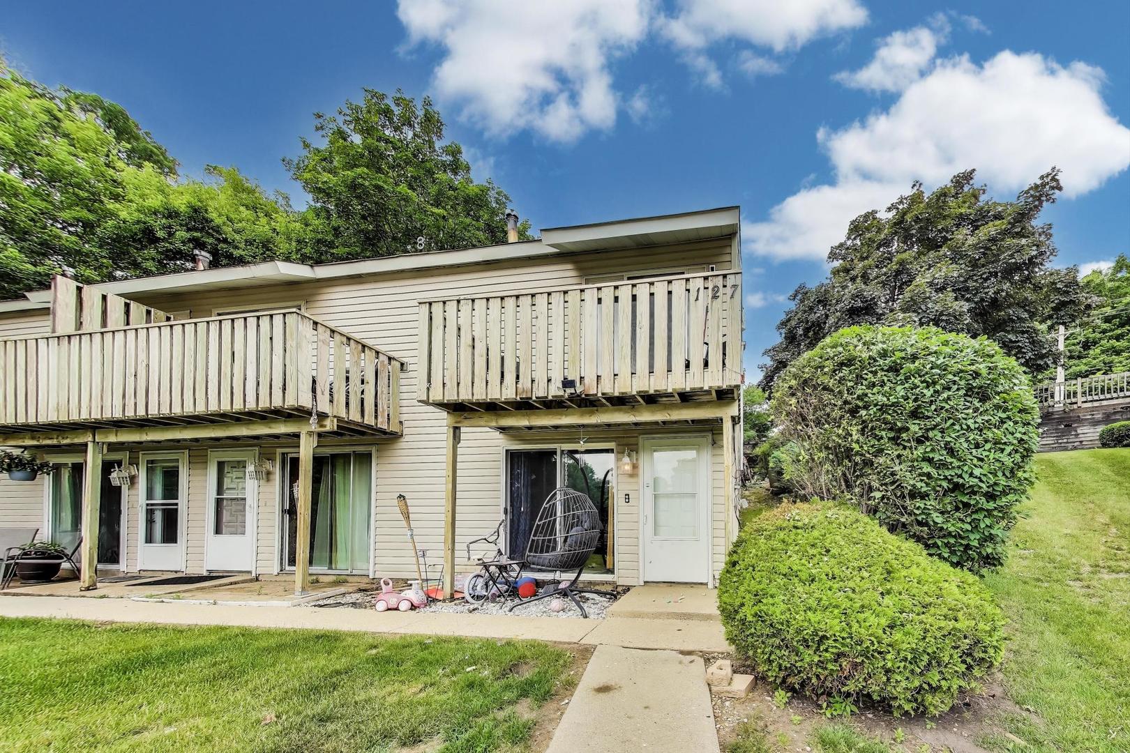 127 Forest Avenue A Property Photo 3