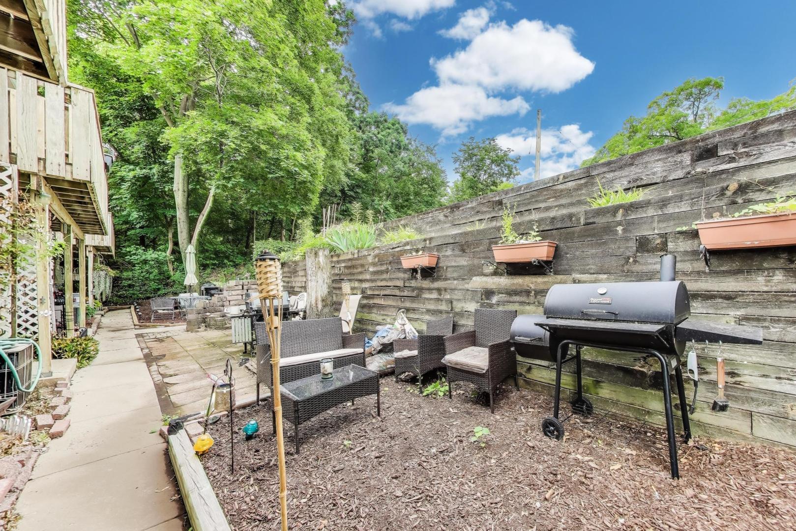127 Forest Avenue A Property Photo 13