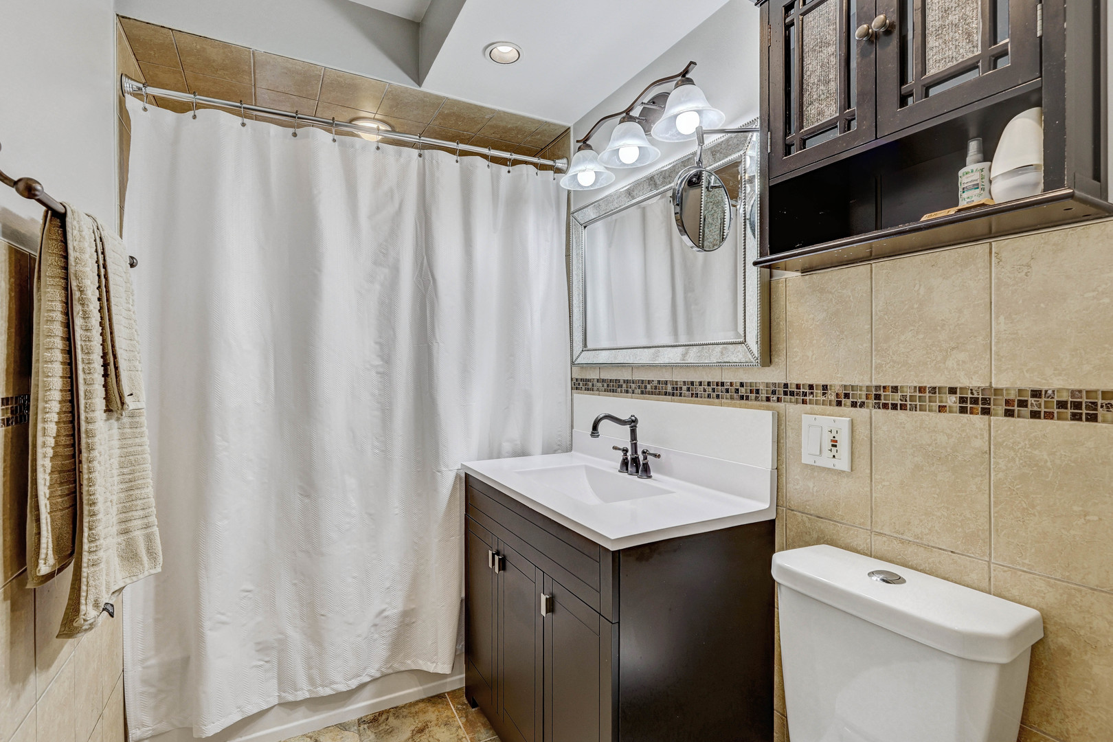 9810 N Lauren Lane Property Photo 13