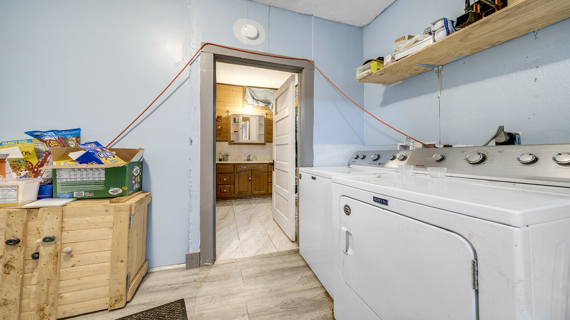 300 Main Street Property Photo 15
