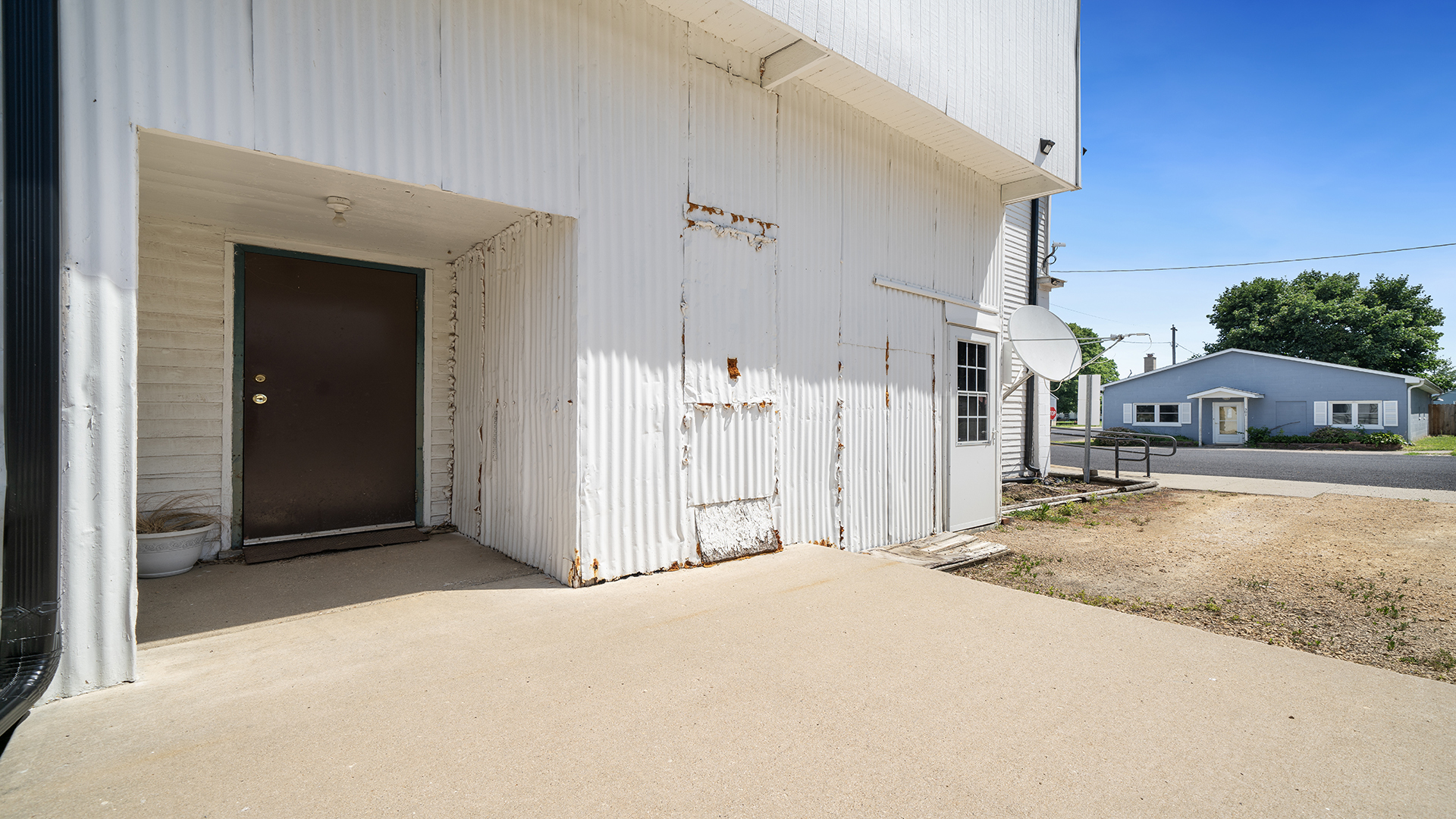 300 Main Street Property Photo 27