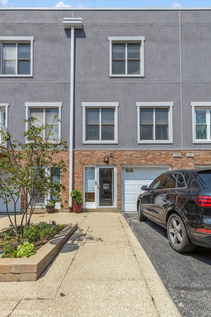 49 W 15th Street D Property Photo 1