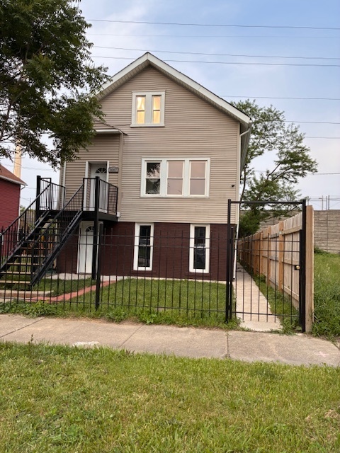 6067 S La Salle Street Property Photo 1