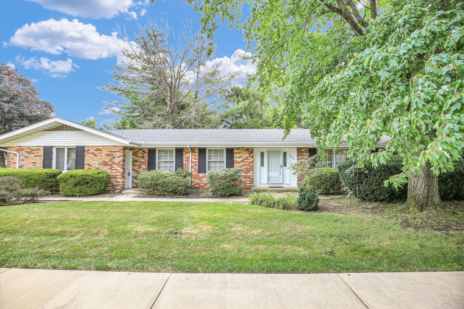 2502 S Prospect Avenue Property Photo 1