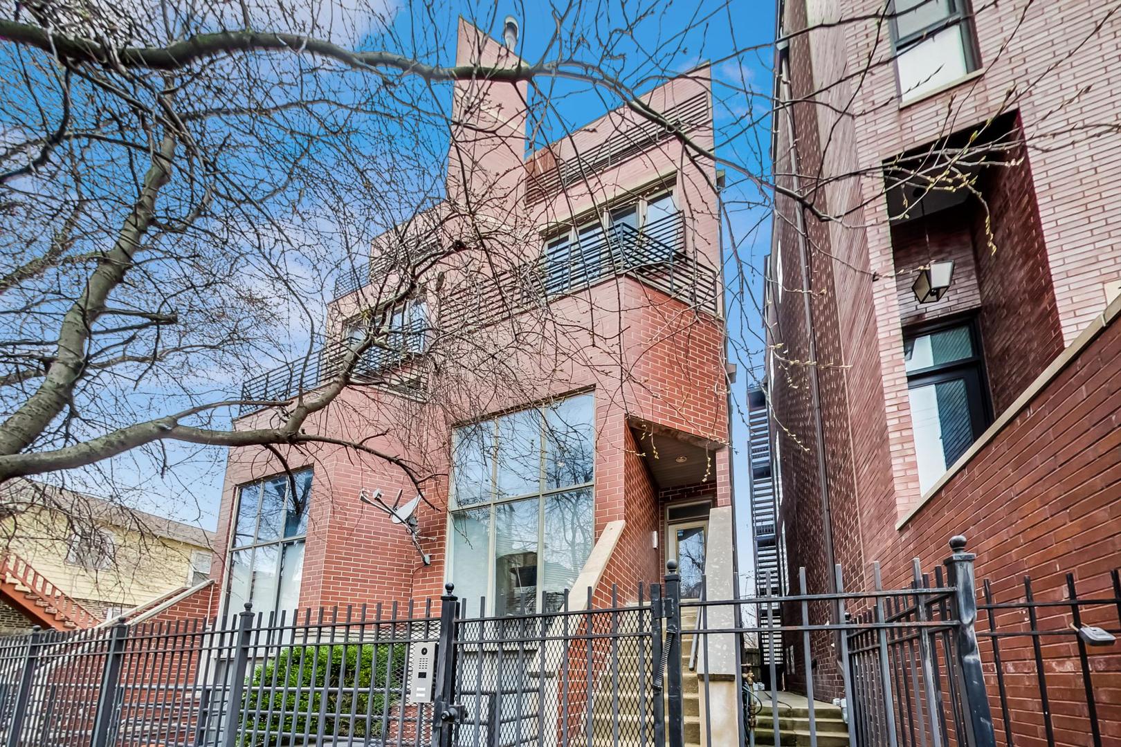 1622 W Ontario Street 1E Property Photo 1