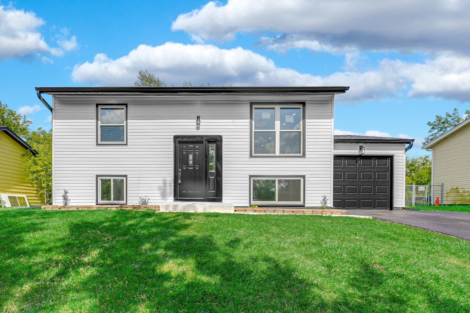 12399100 Property Photo 1