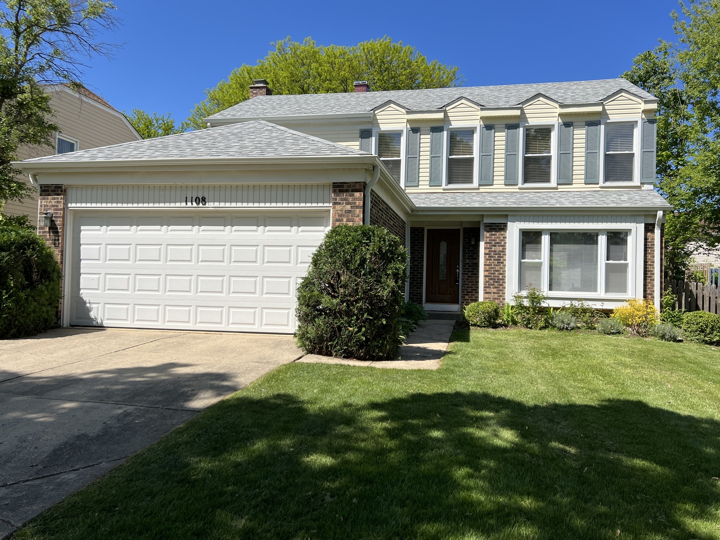 1108 N Devonshire Road Property Photo 1