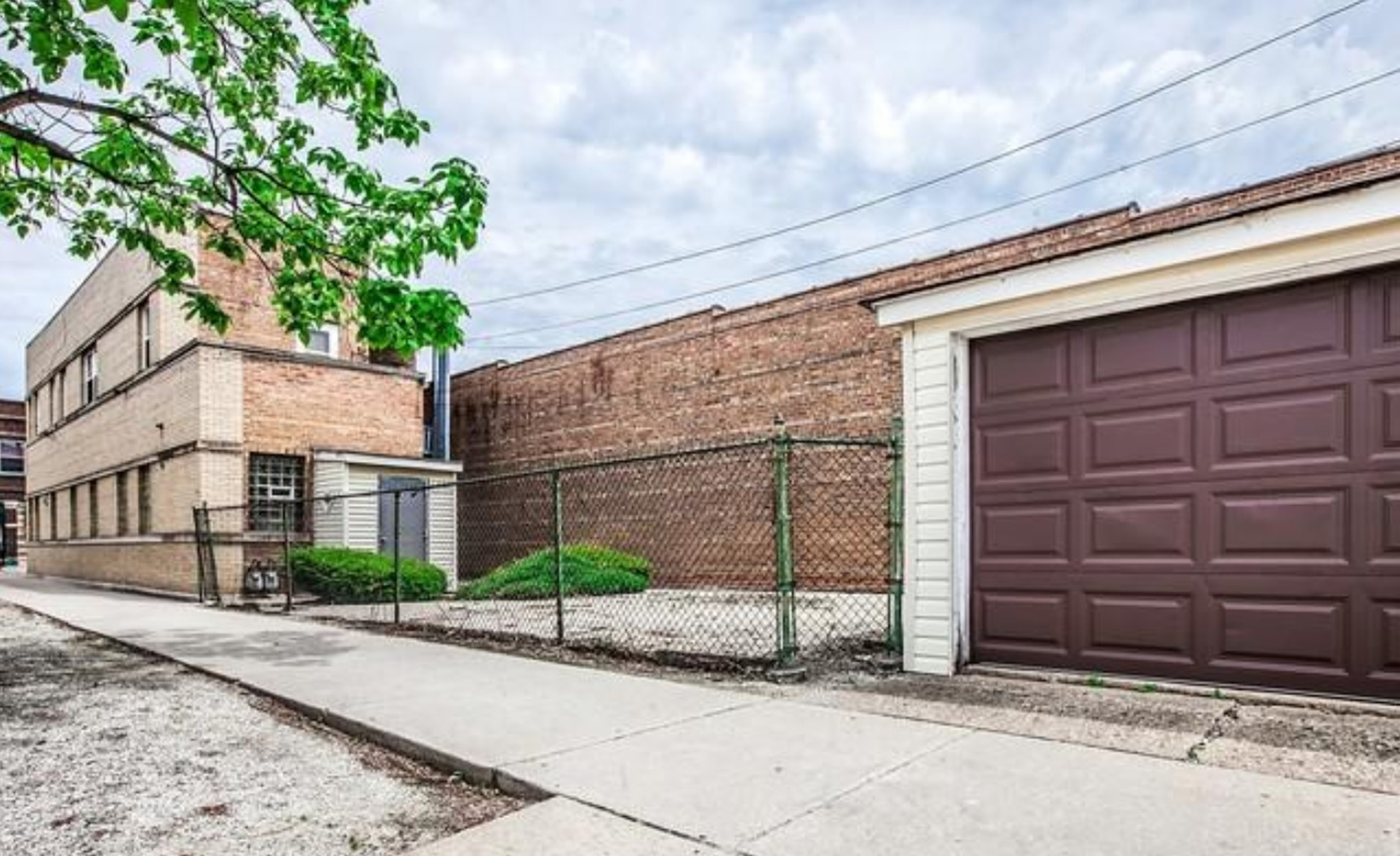 1025 W 79th Street Property Photo 2