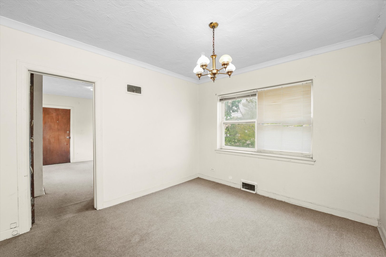 1025 W 79th Street Property Photo 8